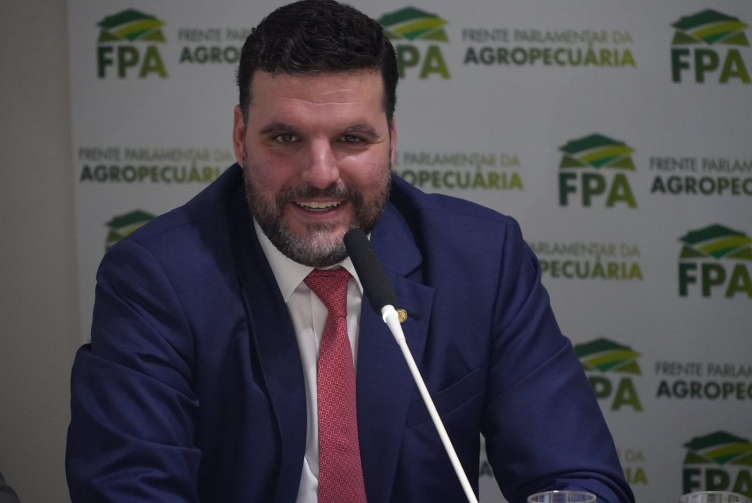 Pedro Lupion na coletiva da FPA